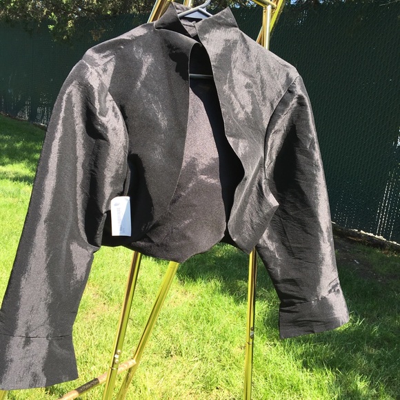 Jackets/Outerware - Picture 4 of 8